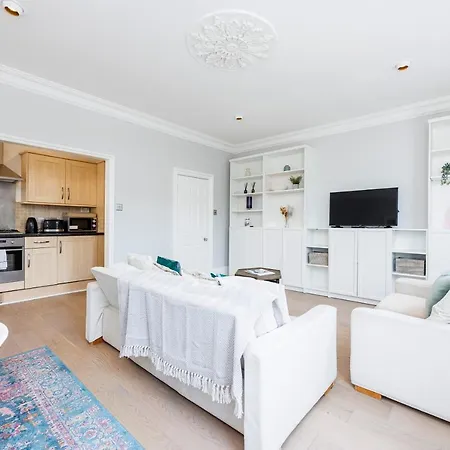 Welcomestay Colliers Wood Two Bed Apartment - Home Away From Home London Exterior photo