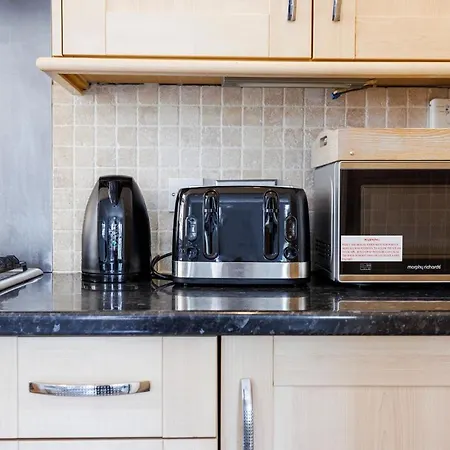 Welcomestay Colliers Wood Two Bed Apartment - Home Away From Home London Exterior photo